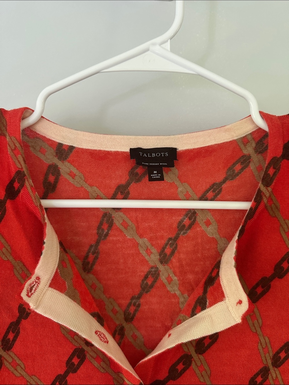 Chain-Print Red Button Front Cardigan - Picture 4 of 5